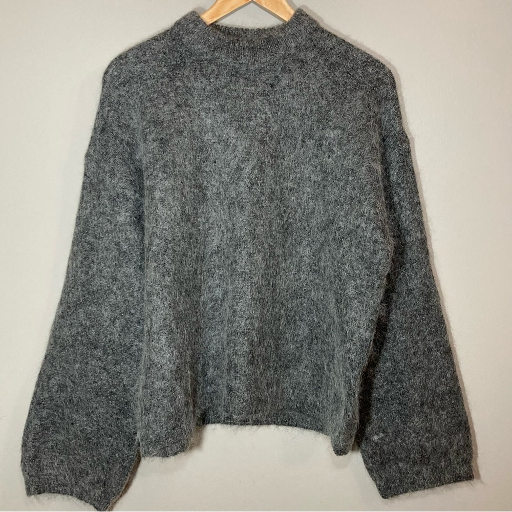 Women's Cozy Gray Fuzzy Sweater Mohair Wool Blend S/M